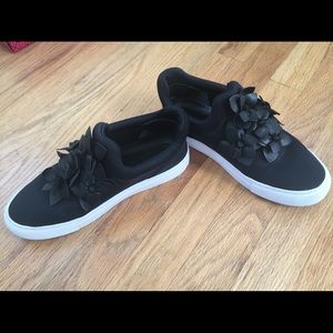 Tory Burch Black Blossom Sneaker